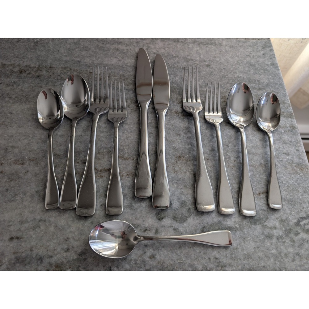 ONEIDA SURGE STAINLESS FLATWARE CHINA 12-PCS.‎ W/ Sugar Spoon